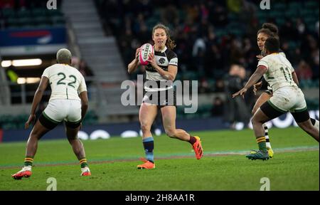 LONDRA, INGHILTERRA - NOVEMBRE 27: Rhona Lloyd dei barbari durante la partita Women's International Rugby Killik Cup tra Barbarian Women e Springbok W. Foto Stock