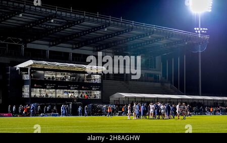 Londra, Regno Unito. 28 novembre 2021. Londra, Regno Unito. 28 novembre 2021. Vendita Sharks Huddle al termine della partita di rugby Gallagher Premiership tra Saracens e sale Sharks allo StoneX Stadium, Londra, Inghilterra, il 28 novembre 2021. Foto di Phil Hutchinson. Solo per uso editoriale, licenza richiesta per uso commerciale. Nessun utilizzo nelle scommesse, nei giochi o nelle pubblicazioni di un singolo club/campionato/giocatore. Credit: UK Sports Pics Ltd/Alamy Live News Foto Stock
