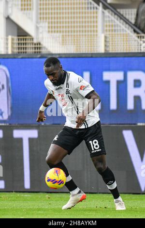 La Spezia, Italia. 28 novembre 2021. M'Bala Nzola (Spezia) durante Spezia Calcio vs Bologna FC, Serie di calcio italiana A match a la Spezia, Italy, November 28 2021 Credit: Independent Photo Agency/Alamy Live News Foto Stock