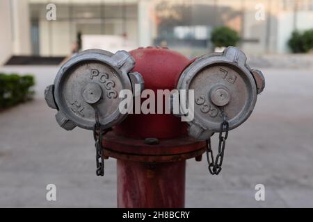 In attesa di idranti antincendio Foto Stock