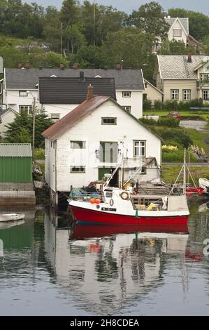 Barca da pesca a Bronnoysund, Norvegia, Nordland, Bronnoysund Foto Stock