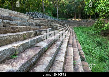 Sri Lanka, Provincia Centrale, Provincia Centrale, Provincia Centrale, Ritigala est une montagne du centre du Sri Lanka qui abrite un ancien monastère boud Foto Stock