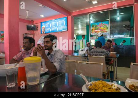 Sri Lanka, Sri Lanka, Province du Nord-Ouest, Nordwest Provinz, Province nord-occidentale, ville, Staadt, città, Puttalam, ristorante, Ristorante Foto Stock