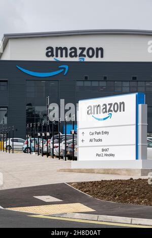 Vista frontale del deposito Amazon Fulfillment Center BHX7 a Burbage, Hinckley, Leicestershire. REGNO UNITO. Foto Stock