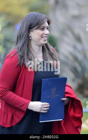 L'ambasciatore israeliano a Londra Tzipi Hotovely lascia il 10 Downing Street dopo colloqui bilaterali tra Boris Johnson e il presidente Isaac Herzog. Londo Foto Stock