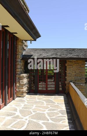 Esterno della casa Taliesin. Architettura e design del decor di Frank Lloyd Wright. Fondazione Frank Lloyd Wright. Taliesin Preservation LLC. Verde primavera, Foto Stock