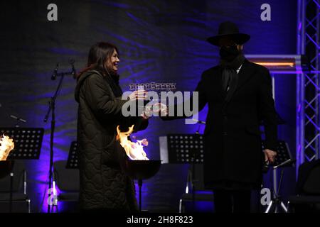 Berlino, Germania. 28 novembre 2021. Berlino: Attrice Iris Berben sul palco. (Foto di Simone Kuhlmey/Pacific Press) Credit: Pacific Press Media Production Corp./Alamy Live News Foto Stock