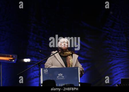 Berlino, Berlino-Mitte, Germania. 28 novembre 2021. Berlino: Claudia Roth, Alliance 90/Greens sul palco (immagine di credito: © Simone Kuhlmey/Pacific Press via ZUMA Press Wire) Foto Stock