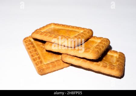 Colazione al mattino. Biscotto su sfondo bianco. Foto Stock