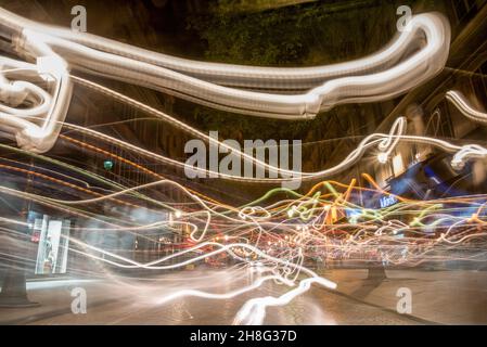 Fotografia sperimentale su Street Montmartre di notte, Parigi, Francia Foto Stock