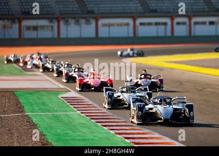 17 De Vries Nyck (nld), Mercedes-EQ Silver Arrow 02, in azione durante i test pre-stagione del Campionato del mondo FIA di Formula e 2021-22, sul circuito Ricardo Tormo dal 28 novembre al 2 dicembre 2021 a Valencia, Spagna - Foto: Joao Filipe/DPPI/LiveMedia Foto Stock