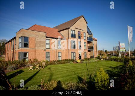 Deans Park Court - Retirement Living Plus - McCarthy Stone Retirement Community Foto Stock