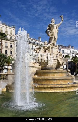 Fontana di strada monumentale o Fontaine de la Fédération (1890) Place de la Liberté piazze simboleggia la Statua della libertà inviati negli Stati Uniti Tolone Francia Foto Stock