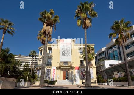 Francia, Alpes-Maritimes, Cannes, Boulevard de la Croisette, la Malmaison Art Gallery situato in un ex hotel che presenta mostre individuali di artisti del ventesimo e ventunesimo secolo Foto Stock