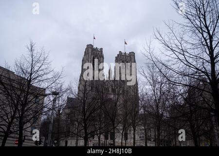 Belgio, Bruxelles. Illustrazione della vita quotidiana a Bruxelles, capitale del Belgio. Cattedrale di San Michael e Gudule. Fotografia di Martin Bertrand. Foto Stock