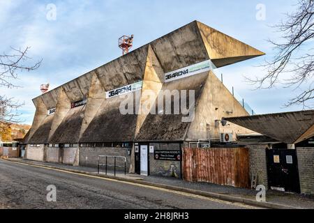 Lo stand principale del Gala Fairydean Rovers FC è stato progettato dall'architetto Peter Womersley e costruito tra il 1963 e il 1965. Foto Stock