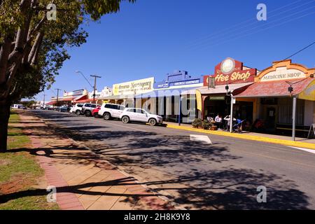 La strada principale di Orroroo vicino alle Flinders Ranges in South Australia Foto Stock