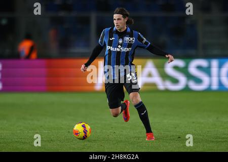 Bergamo, Italia, 30 novembre 2021. Hans Hateboer di Atalanta durante la serie A partita allo stadio Gewiss di Bergamo. Il credito d'immagine dovrebbe essere: Jonathan Moscrop / Sportimage Foto Stock