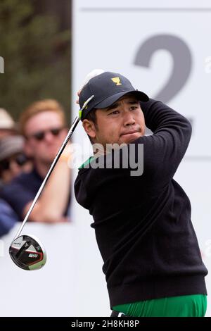 Hideki Matsuyama del Giappone tee off durante il secondo round della Presidents Cup Credit: Speed Media/Alamy Live News Foto Stock