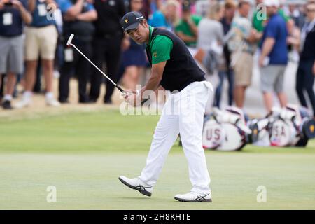 Hideki Matsuyama del Giappone perde un putt durante il secondo turno della tazza dei presidenti accreditamento: Notizie dal vivo di Alamy/di velocità dei mezzi Foto Stock