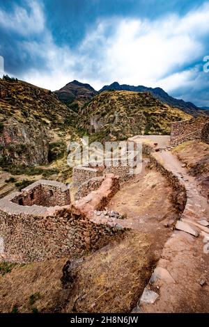 Paesaggio di Pisac Mountanious in Perù Foto Stock