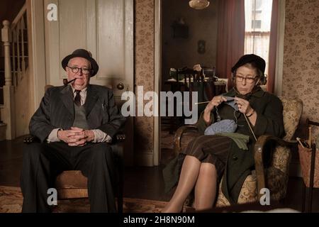 JIM BROADBENT e HELEN MIRREN nel DUCA (2020), diretto da ROGER MICHELL. Credit: Neon Films / Pathé / Album Foto Stock