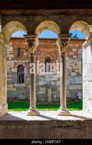 Abbazia bizantino di Pojan, Santa Maria Chiesa Ortodossa e il monastero, Exonarthex Apollonia parco archeologico, Pojani Village, Illyria, Albania Foto Stock