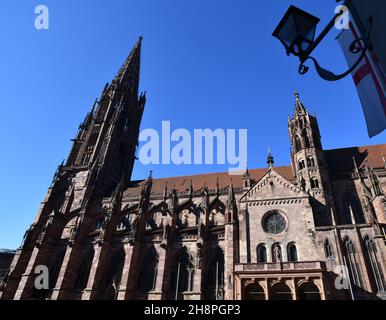 Freiburg im Breisgau, Germany. Freiburg Minster Cathedral Foto Stock