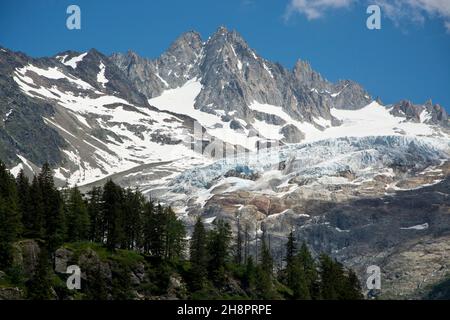 Blick auf die Aiguille Verte, 4000er im Mont-Blanc-Massiv Foto Stock