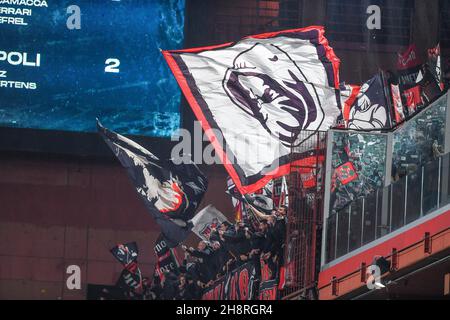 Genova, Italia. 01 dicembre 2021. Tifosi Milano durante Genova CFC vs AC Milano, Calcio italiana Serie A Match a Genova, Italia, Dicembre 01 2021 Credit: Independent Photo Agency/Alamy Live News Foto Stock