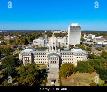 Jackson, MS - 16 ottobre 2021: Il palazzo del governo dello stato del Mississippi nel centro di Jackson, MS Foto Stock