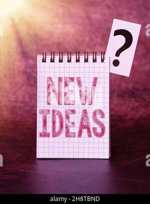 Firma che mostra nuove idee. Business Concept qualcosa di originale o fresco e più efficace innovazione Brainstorming la Nuova idea di soluzioni e. Foto Stock