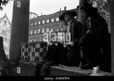 Schauspieler am set für Liselotte von der Pfalz, regie: Carl Froelich, 1935. Cast al set della vita privata di Luigi XIV, aka Liselotte del Palatinato, direttore: Carl Froelich, 1935. Foto Stock