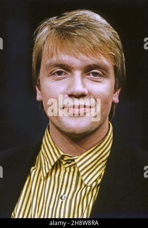 Hape Kerkeling, deutscher Komiker, Fernsehmoderator, Schauspieler und Sänger, Deutschland 1994. Comico tedesco, presentatore TV, attore e cantante hape Kerkeling, Germania 1994. Foto Stock