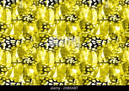 Tracciato etnico senza cuciture ispirato agli animali. Illustrazione di alta qualità. Strisce tribali intricate e altamente testurizzate intervallate da motivi Foto Stock