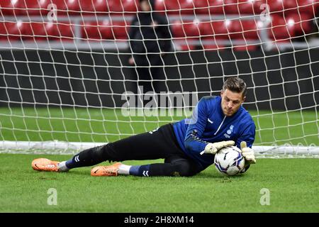 SUNDERLAND, GBR. 1 DICEMBRE, Jayson Leutwiler di Oldham Athletic (portiere) durante la partita del Trofeo EFL tra Sunderland e Oldham Athletic allo Stadio della luce, Sunderland, mercoledì 1 dicembre 2021. (Credit: Eddie Garvey | MI News) Foto Stock