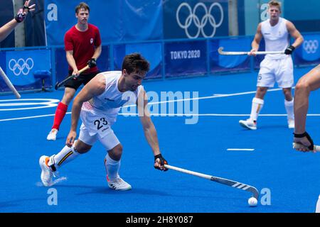 Tokyo, Giappone. 29 luglio 2021. Arthur Anne-Marie Thierry de Sloover (23) del Team Belgium (23) del Belgio controlla la palla durante i Giochi Olimpici di Tokyo 2020 Hockey da uomo partita preliminare tra Canada e Belgio allo Stadio Oi Hockey di Tokyo, Giappone. Daniel Lea/CSM}. Credit: csm/Alamy Live News Foto Stock