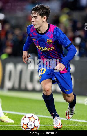 BARCELLONA - NOV 23: Ousmane Dembele in azione durante la partita UEFA Champions League tra il FC Barcelona e Benfica allo stadio Camp Nou di Novem Foto Stock