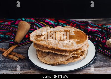 Ricetta messicana buñuelos e ingredienti di dessert tradizionale per Natale in Messico Foto Stock