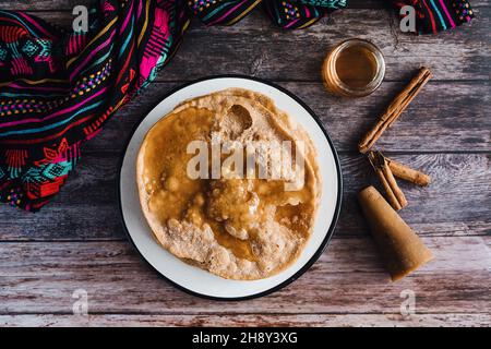 Ricetta messicana buñuelos e ingredienti di dessert tradizionale per Natale in Messico Foto Stock