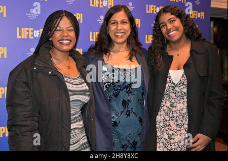 Charitra Chandran ha frequentato Life of Pi al Wyndham’s Theatre, Charing Cross Rd, Londra, Regno Unito. 2 dicembre 2012. Foto Stock