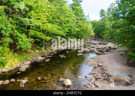 Vista sul fiume Swift vicino a Conway, New Hampshire, Stati Uniti d'America. Il fiume Swift è un fiume lungo 25,6 km, situato sulle White Mountains Foto Stock