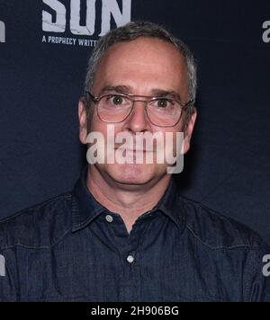 New York, Stati Uniti. 2 dicembre 2021. NEW YORK, NEW YORK - 02 DICEMBRE: Tim Sutton partecipa al New York Premiere di 'The Last Son' al Teatro IPIC il 02 dicembre 2021 a New York City. Foto: Jeremy Smith/imageSPACE Credit: Imagespace/Alamy Live News Foto Stock