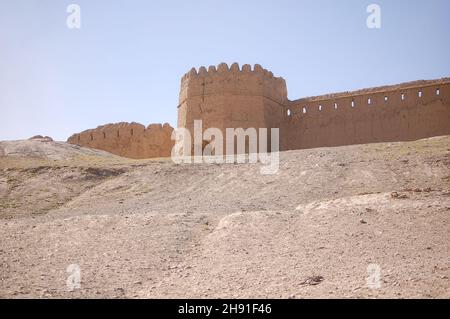 Bala Hissar è un'antica fortezza situata nella città di Kabul, afghistandante dal V secolo d.C. Foto Stock