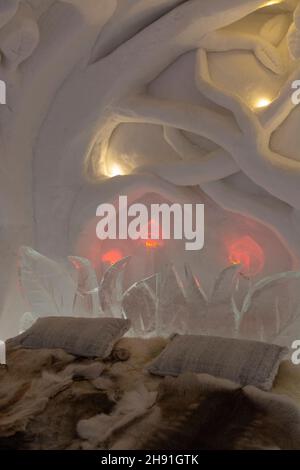 Suite con camera da letto a tema Nordic Folklore basata sulla storia di 'Huldra' nel Sorrisniva Igloo Hotel, alta, Norvegia 2020 Foto Stock