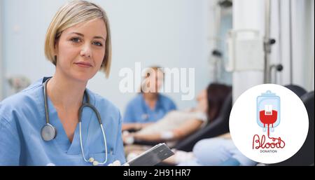 Ritratto del medico contro il donatore e infermiera con simbolo di donazione di sangue in ospedale Foto Stock