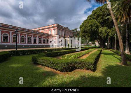 Petropolis, Brasile - 17 maggio 2018: Il Palazzo Imperiale è un luogo storico ed è ora un museo storico e culturale, aperto al pubblico. Foto Stock