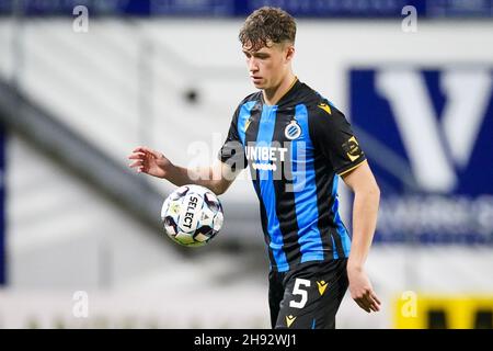 SINT TRUIDEN, BELGIO - OTTOBRE 30: Jack Hendry del Club Brugge durante la partita Jupiler Pro League tra Sint-Truidense VV e Club Brugge KV a Stayen il 30 Ottobre 2021 a Sint Truiden, Belgio (Foto di Joris Verwijst/Orange Pictures) Foto Stock