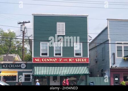 North Conway, New Hampshire. 2 settembre 2018. L'entrata anteriore del punto di riferimento 5 e 10 negozio sulla strada principale in North Conway New Hampshire. Foto Stock