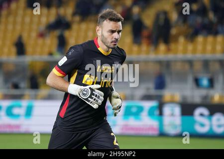 Lecce, Italia. 4 dicembre 2021. Gabriel (US Lecce) durante gli Stati Uniti Lecce vs Reggina 1914, partita di calcio italiana Serie B a Lecce, Italia, Dicembre 04 2021 credito: Independent Photo Agency/Alamy Live News Foto Stock